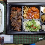 バーミヤン - 海老のチリソース＆じっくり煮込んだ牛肉の中華醤油煮込み弁当(1,250円)