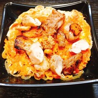 焼鶏 ひらこ - 親子孫丼 焼鶏 ひらこ - 親子孫丼