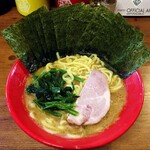 武蔵家 - ラーメン730円麺硬め。海苔増し100円。