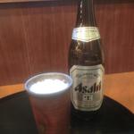 神港 - 泡が細かい陶器製のビアマグでどうぞ！