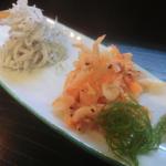 神港 - 「釜あげしらす」（￥400）と「桜えび」（￥400）の合わせ盛り