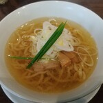 手打ち麺 やす田 - イリコ塩