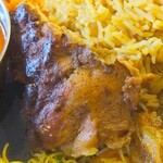 ロイヤルグリーン レストランアンドバー - スペシャルプレート(フライドチキン)