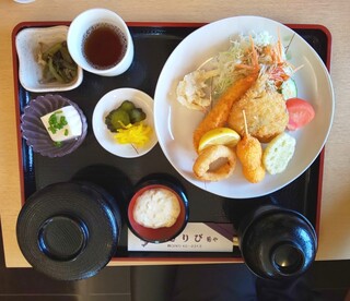 Isaribi Kikuya - ミックスフライ定食