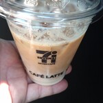 セブンイレブン - アイスカフェラテ(レギュラー)167円(税抜き価格)