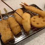 Kushikatsu Tanaka - 串カツ5本セット640円（税抜） 2セット写ってて、2本食べちゃってますっ