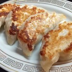 麺や横丁 縁日 - 餃子は相変わらず、デカく、うまい！☆