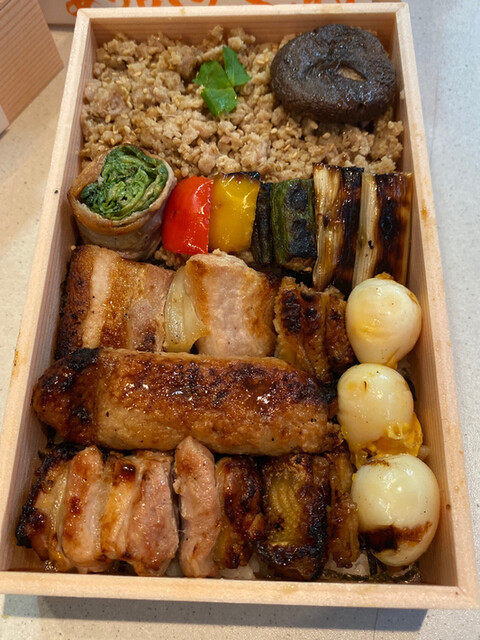 魅惑の八之助焼鳥弁当(^^ゞ』by みうっちょ : 博多串焼き 八乃助