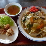 多武良 - 中華飯と一口唐揚げ