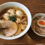 らーめん 三福 - 特製らーめん醤油 900えん　鶏塩めしミニ 150えん  