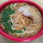 Kurahachitei - 赤みそネギラーメン 784円（税込847円）