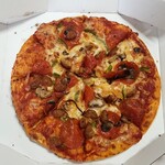 Domino's Pizza - ドミノ・デラックスM（ハンドトス）：1,800円