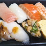 ちよだ鮨 - ランチ・うしお 421円(税込)(2020年5月6日撮影)