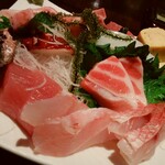 ひとし - 刺身盛り合わせ（2人前）　1,500円