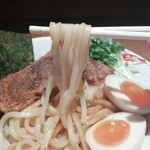 Fenikkusu No Namida - 全粒粉がブレンドされた自家製麺