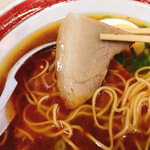 天神そば - チャーシューのアップです。（2020.3 byジプシーくん）