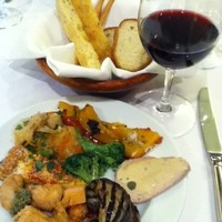 Ristorante IL FIGO INGORDO - 前菜全種類一応もらったよ。あ、苦手な豆は除いてね。