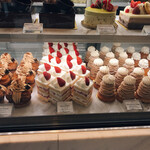 アテスウェイ - 店内