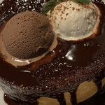 星乃珈琲店 - 生チョコレートのスフレパンケーキ（シングル）ズーム