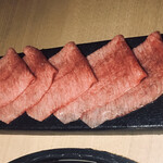 和牛焼肉じろうや 介 wagyu&sake - 至高の生タン