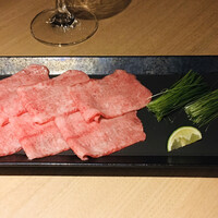 和牛焼肉じろうや 介 wagyu&sake 名古屋駅前本店 - 至高の芽ネギタン