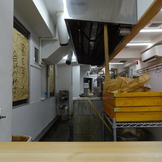 横浜ラーメン 花笠家_2