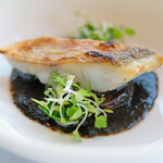 アジュール フォーティーファイブ - ランチコース 8200円 の甘鯛のポワレ