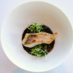 アジュール フォーティーファイブ - ランチコース 8200円 の甘鯛のポワレ