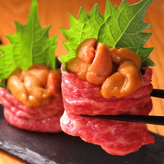 うに×和牛は最高の相性♪映えだけでなく味も楽しめます★