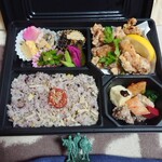 おもてなし料理 華れん - 唐揚げ弁当_700円