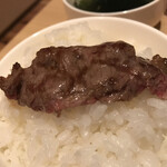 李庵 - カルビが焼けた