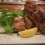 三葉洞 - ラム・スペアリブオーブン焼き(650円)