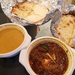 UOMA SALA - 持ち帰りアラカルトマトンカレー(900円)、シーフードカレー(900円)、チーズナン(380円)