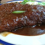 ラク亭 - ソースの海からはみ出たスカロップ