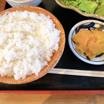 ふく鶴 - ご飯、漬物