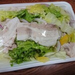Nikuno Kobayashi - 豚しゃぶサラダ (180円)