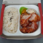 小樽 なると屋 - ざんぎ弁当　@600円 ライス大盛+50円(2020.05)