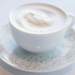 アジュール フォーティーファイブ - ランチコース 8200円 のカプチーノ