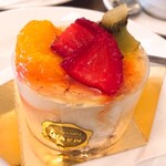 Pastisseria Mauri - ロゴのシールが逆さでも気にしないとこも好き♡