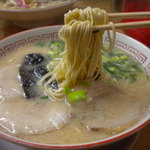 目の当たりにすると、黙って食うしかない　『ラーメン』！４５０円！