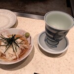 小麦 - 付きだしと地酒