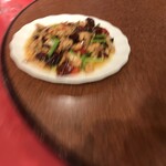 唐人飯店 - ★8鶏胸肉の黒胡椒ニンニク辛味炒め（唐人飯店厳選メニュー）