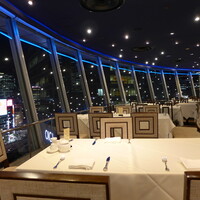 東京會舘 銀座スカイラウンジ - 全席から夜景が望める！（当然だが）初めての回転レストランに、興奮を隠せない私