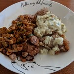 欅屋 - お皿に分けた油淋鶏とチキン南蛮