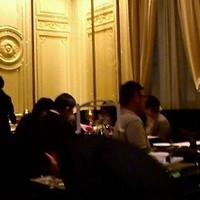 ガストロノミー ジョエル・ロブション - G.Wだったせいか、勿論満席でした。