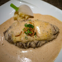 旬菜ステーキ処 らいむらいと - チーズハンバーグ 250g