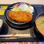 Matsunoya - 過去１回目の特朝ロースかつ定食 (400円)豚汁に変更で500円