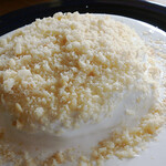 BELLOWS BURGER - マカダミアナッツパンケーキ1190円