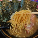 家系ラーメン とらきち家 - 