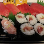 小僧寿し - 料理写真:まぐろ寿司